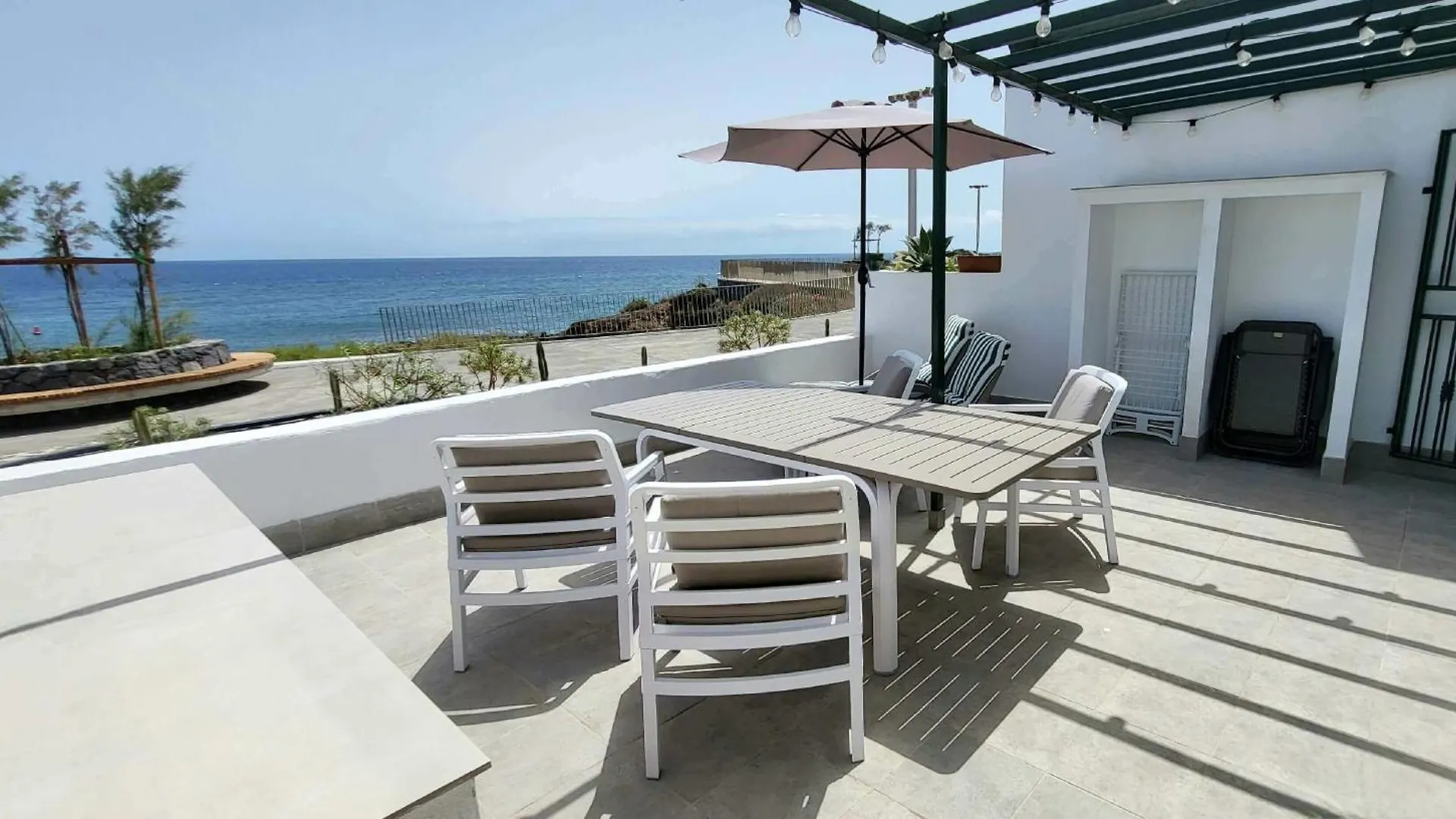 Oceanfront Villa - Tenerife South 圣米格尔德阿沃纳 0*,  西班牙